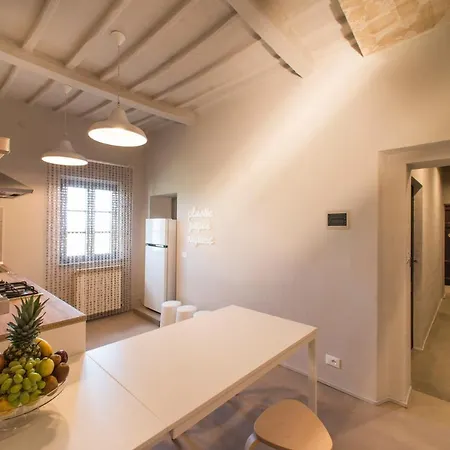 Palazzo Del Papa Country Suites-5 Mins From Siena & Chianti Views